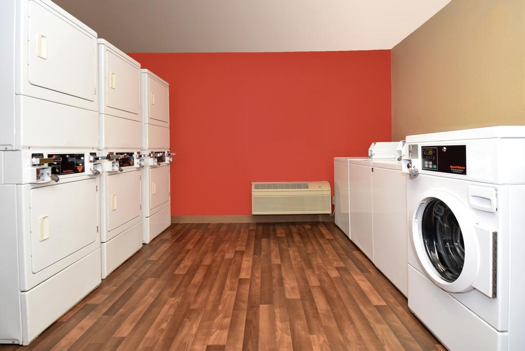 Extended America Select - - Gateway Drive Hotel 2*